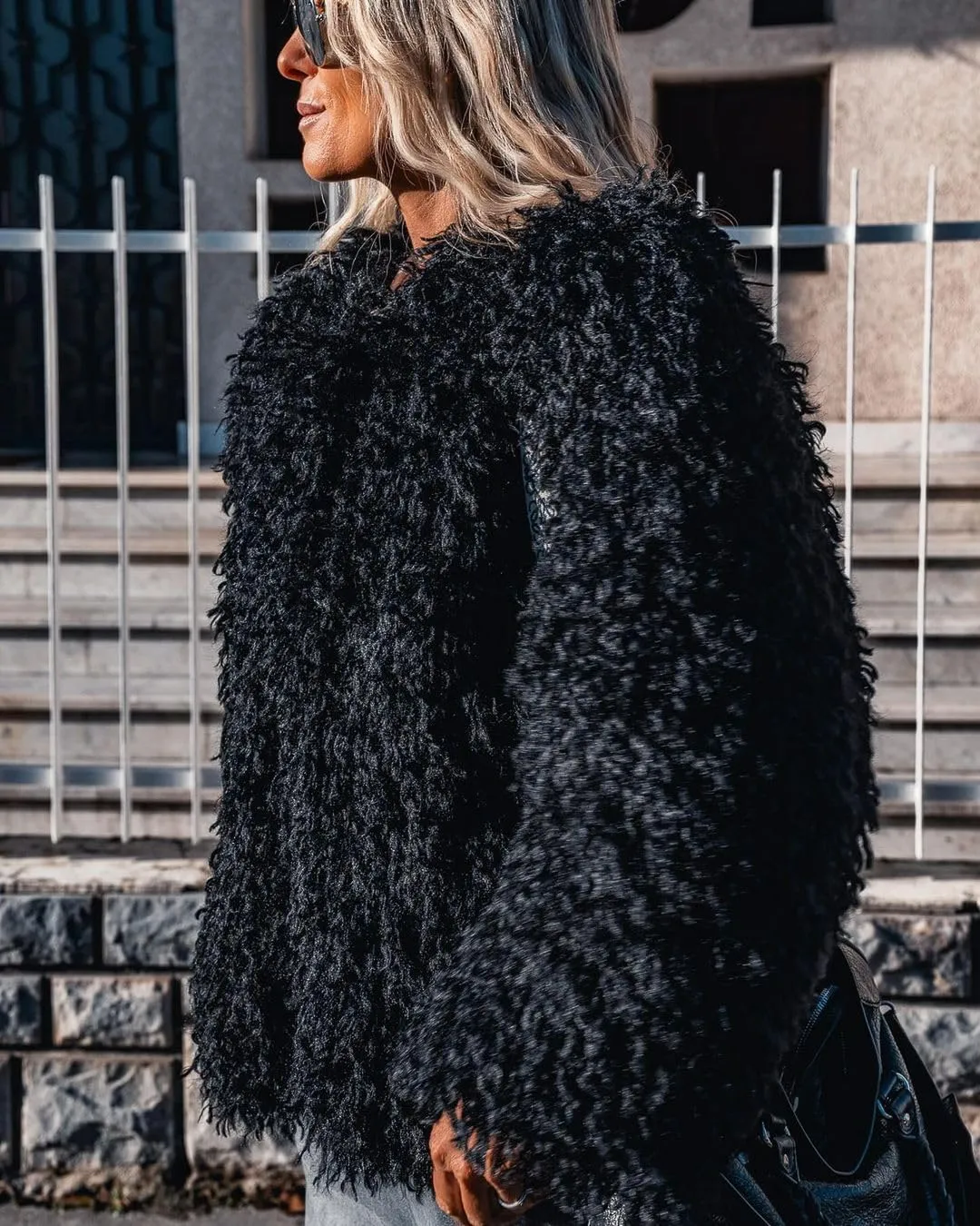 Aoang Women's 2025 Winter Coats Fleece Cropped Jacket Faux Fur Long Sleeve Shaggy Warm Outerwear Fall Clothes