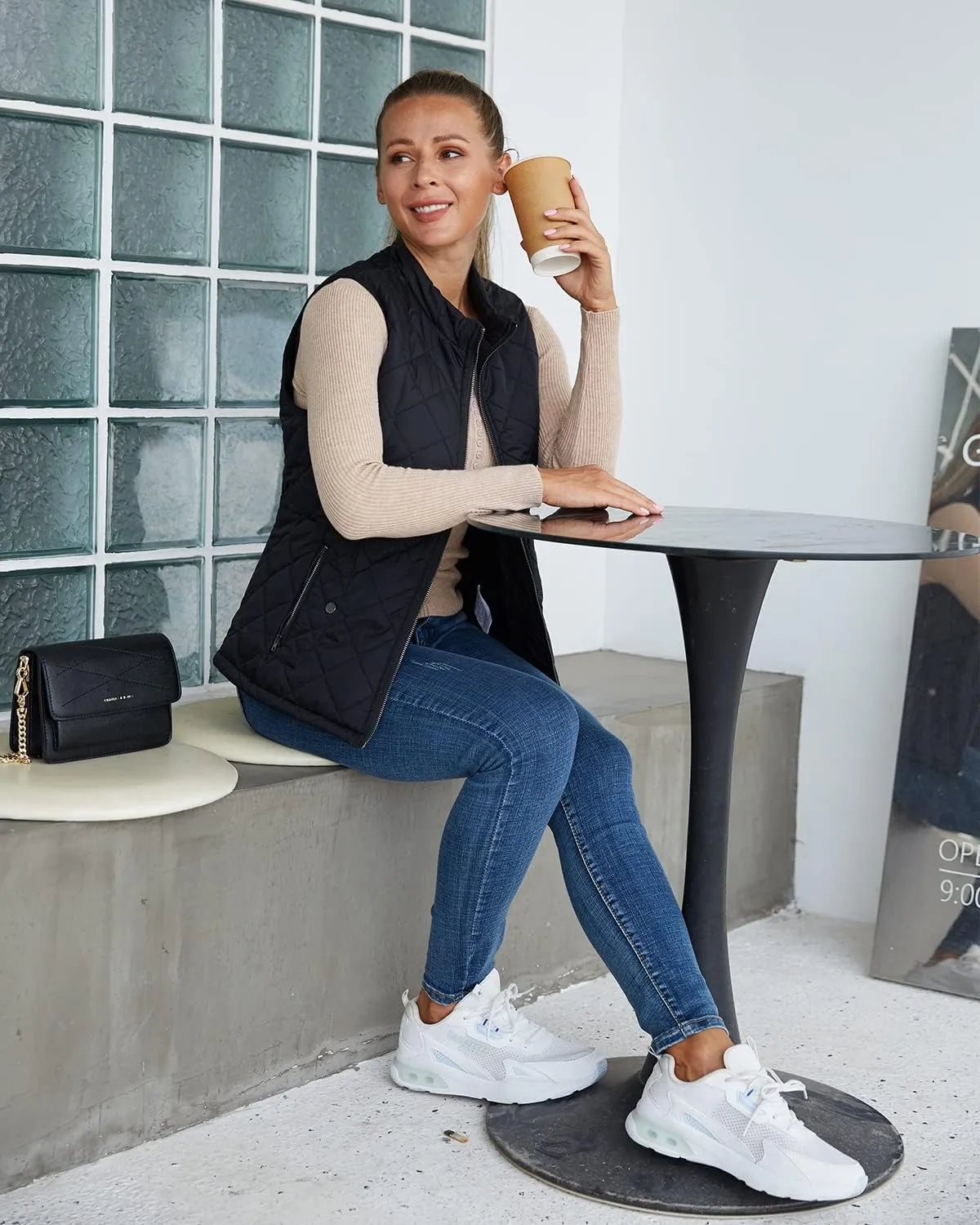 Argstar Women's Vest, Quilted Lightweight Zip Pockets Padded Gilet (XS-2XL)